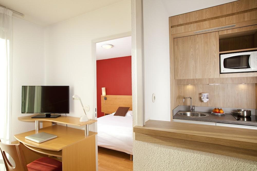 Sejours & Affaires Park Lane Apart-hotel 2*