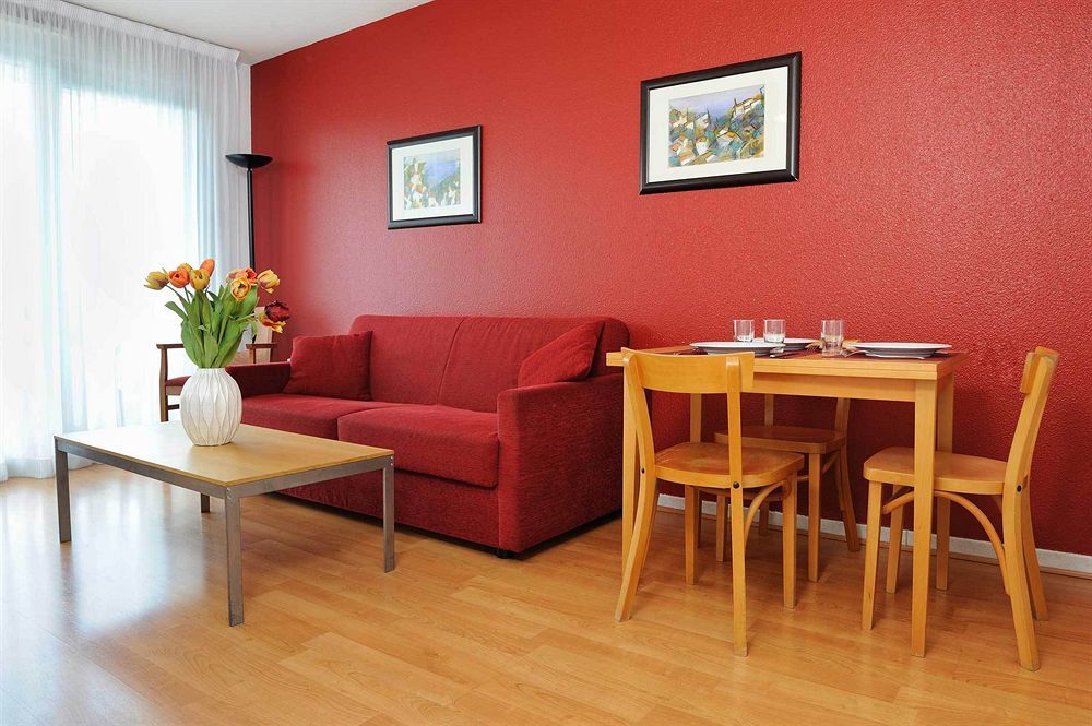 Sejours & Affaires Park Lane Apart-hotel 2*