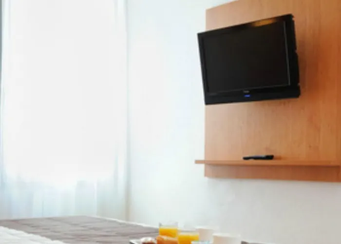 Sejours & Affaires Lyon Park Lane